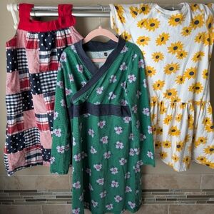 Box#30  😍 5 For $25 😍  Trio of Floral & Patchwork Dresses